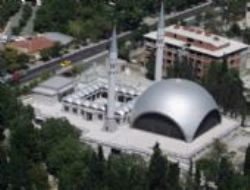 Usta mimarlar akirin Camii'nden rahatsz